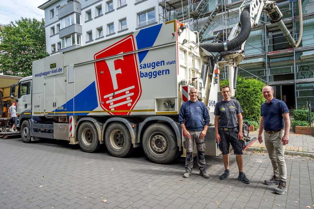 Saugbagger MTS Dino12 im Hochbau-Einsatz bei Flenker Bau Saugbagger MTS Dino12 im Hochbau-Einsatz bei Flenker Bau