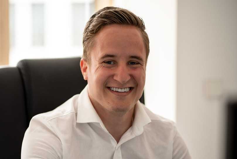 Seit Juni 2023 verstärkt Rechtsanwalt Dominik Hermann die Koenen Bauanwälte am Standort Münster in den Bereichen privates Bau- und Architektenrecht und öffentliches Baurecht. | Foto: Koenen Bauanwälte Seit Juni 2023 verstärkt Rechtsanwalt Dominik Hermann die Koenen Bauanwälte am Standort Münster in den Bereichen privates Bau- und Architektenrecht und öffentliches Baurecht. | Foto: Koenen Bauanwälte