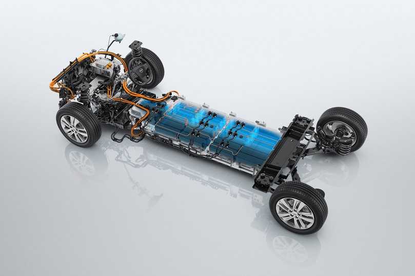 So sieht’s unter der Karosserie des Opel Vivario-e aus: maximale Batterieausstattung, E-Motor tief unter der Haube. | Foto: Randolf Unruh, Opel So sieht’s unter der Karosserie des Opel Vivario-e aus: maximale Batterieausstattung, E-Motor tief unter der Haube. | Foto: Randolf Unruh, Opel