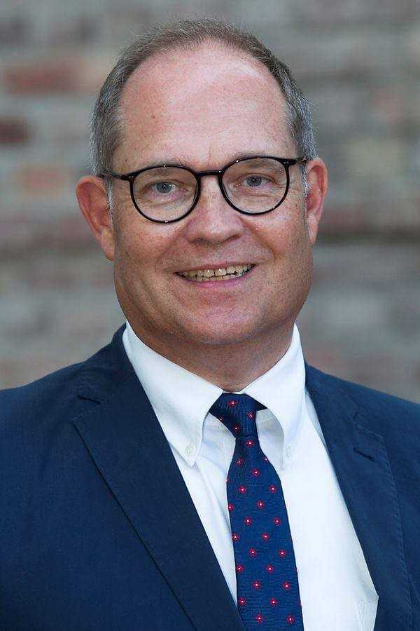 Michael Seitz ist Sprecher der Hamburger Bau- und Ausbauwirtschaft (HBAW). Er hofft, "dass die Politik diesen Empfehlungen folgt und wir nicht mit zusätzlichen Auflagen für die Bau- und Ausbauwirtschaft rechnen müssen“. | Foto: HBAW Michael Seitz ist Sprecher der Hamburger Bau- und Ausbauwirtschaft (HBAW). Er hofft, "dass die Politik diesen Empfehlungen folgt und wir nicht mit zusätzlichen Auflagen für die Bau- und Ausbauwirtschaft rechnen müssen“. | Foto: HBAW