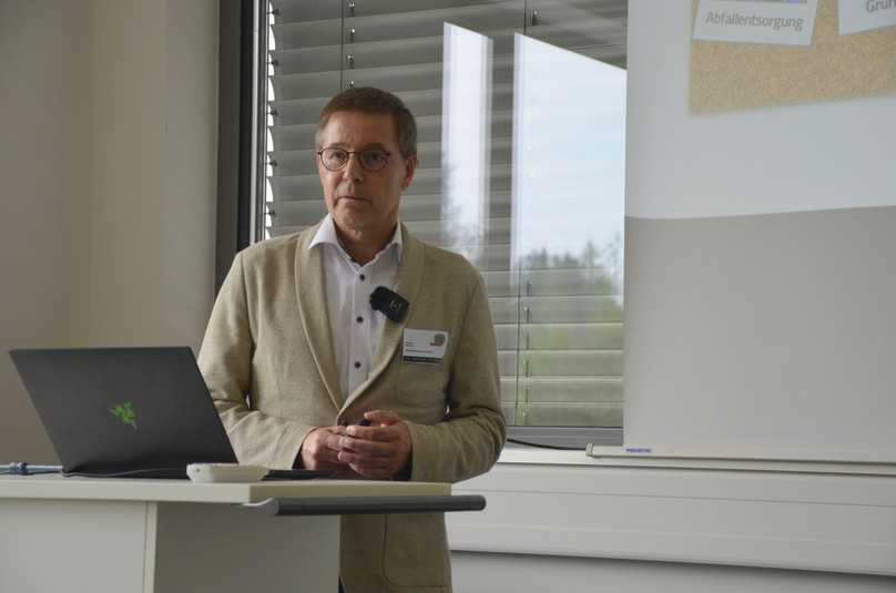 Andreas Benstem berichtete über die Erfahrungen in Duisburg mit KI. | Foto: B_I/Valdix Andreas Benstem berichtete über die Erfahrungen in Duisburg mit KI. | Foto: B_I/Valdix