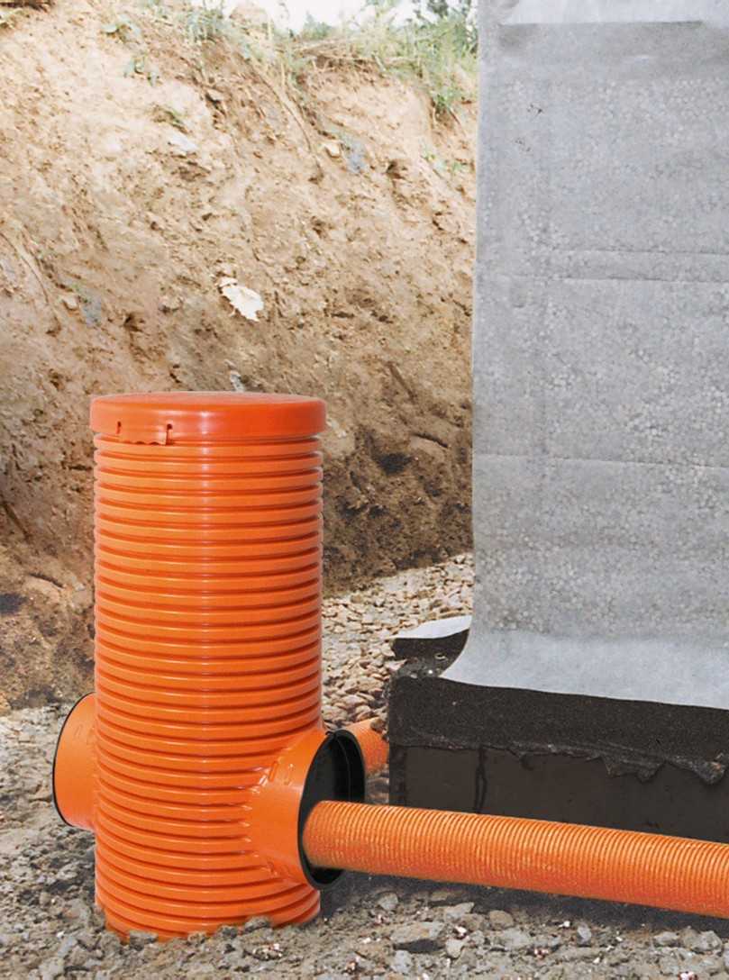Der Systemschacht opti-control wird bei jeder Richtungsänderung, mindestens jedoch alle 50 Meter, in opti-drän-Anlagen von Fränkische eingesetzt. | Foto: Fränkische Der Systemschacht opti-control wird bei jeder Richtungsänderung, mindestens jedoch alle 50 Meter, in opti-drän-Anlagen von Fränkische eingesetzt. | Foto: Fränkische