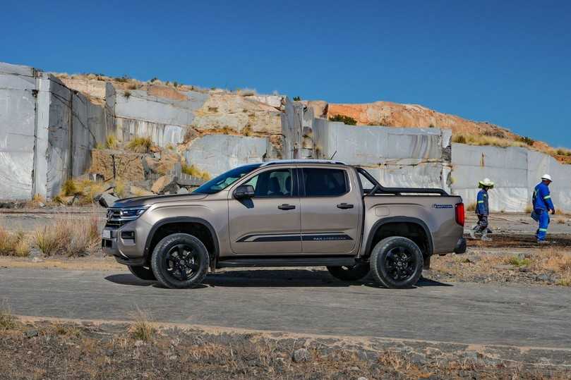 Der neue Pick-up von VW zeigt prägnante Linien mit Schliff von deutschen und australischen Designern. | Foto: Volkswagen Der neue Pick-up von VW zeigt prägnante Linien mit Schliff von deutschen und australischen Designern. | Foto: Volkswagen