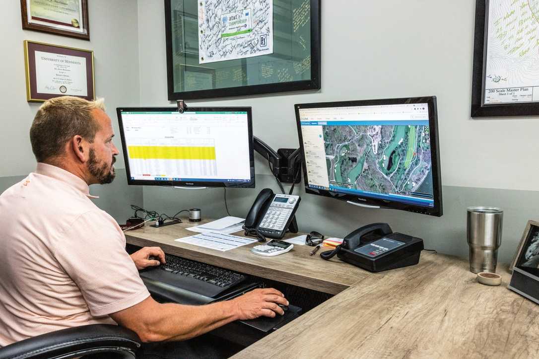 Digitalisierung in der Rasenpflege durch John Deere Digitalisierung in der Rasenpflege durch John Deere
