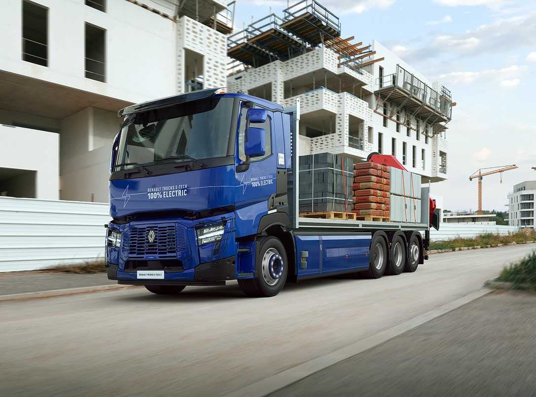 Renault Trucks digitalisiert die Fahrerhäuser der schweren Lkw-Klasse Renault Trucks digitalisiert die Fahrerhäuser der schweren Lkw-Klasse
