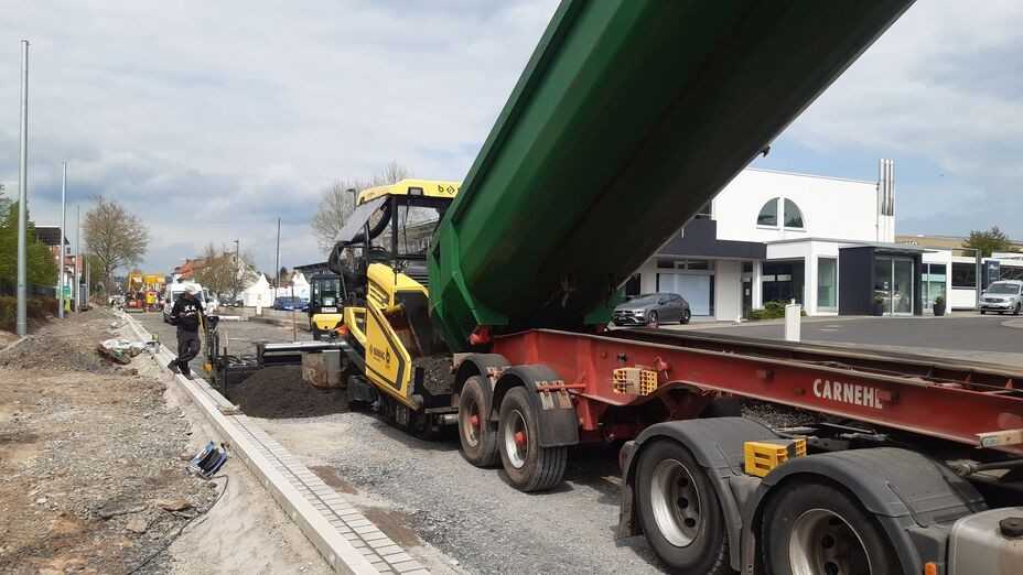 Materialmangel Bau: Bitumenengpass bremst Straßenbau in Hessen aus Materialmangel Bau: Bitumenengpass bremst Straßenbau in Hessen aus