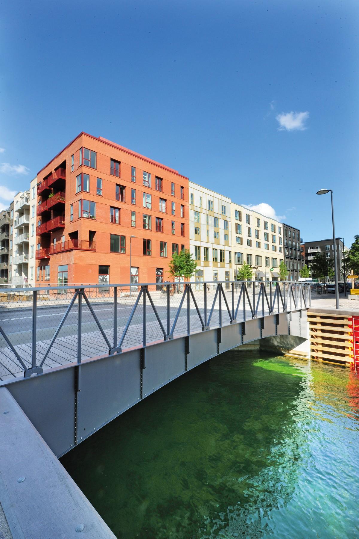 In Teglholmens direkter Nachbarschaft entstand auf einer zweiten Halbinsel ein weiteres Quartier im Zuge des bis dato größten Wohnbauprojekts im Großraum Kopenhagen. | Foto: Richard Brink GmbH & Co. KG In Teglholmens direkter Nachbarschaft entstand auf einer zweiten Halbinsel ein weiteres Quartier im Zuge des bis dato größten Wohnbauprojekts im Großraum Kopenhagen. | Foto: Richard Brink GmbH & Co. KG