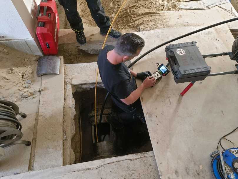 Letzte Fräsarbeiten vor dem Linereinbau | Foto: B_I/Valdix Letzte Fräsarbeiten vor dem Linereinbau | Foto: B_I/Valdix