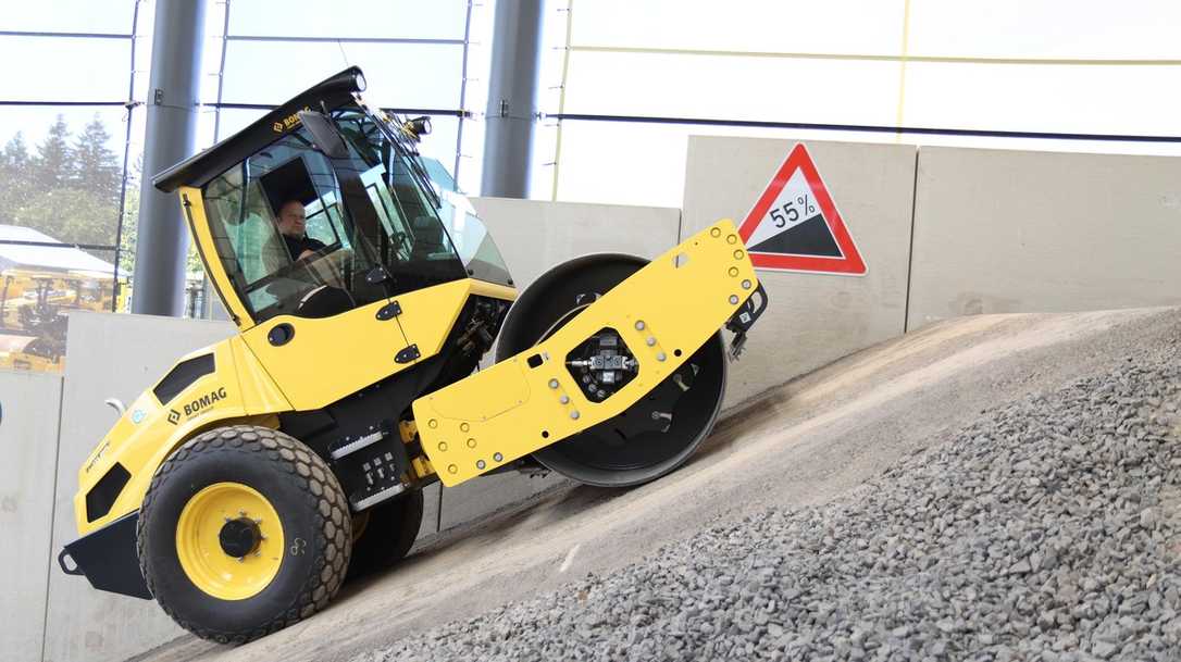 Bomag Walzenzug BW 177 BVO-5 PL mit Oszillation Bomag Walzenzug BW 177 BVO-5 PL mit Oszillation