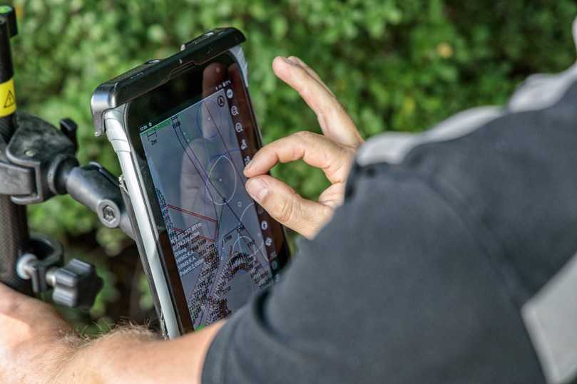 Der Plan wird direkt lokal auf dem Tablet erstellt, das Teil des MC-Mobile-Systems von Topcon ist. | Foto: Topcon Der Plan wird direkt lokal auf dem Tablet erstellt, das Teil des MC-Mobile-Systems von Topcon ist. | Foto: Topcon