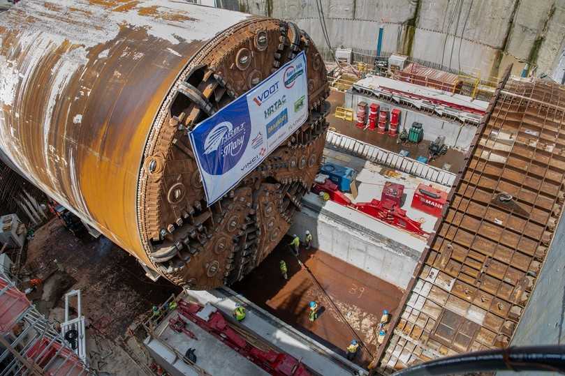 Bereit für den Rückweg: Die Schildmaschine hat ihre 180-Grad-Wende geschafft. | Foto: Max Wild Bereit für den Rückweg: Die Schildmaschine hat ihre 180-Grad-Wende geschafft. | Foto: Max Wild