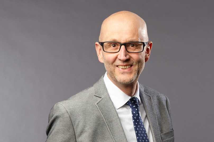 Peter Geffe, Leiter der Kanalabteilung des Abwasserverbandes Fulda, arbeitet als Dozent für die THM. | Foto: Abwasserverband Fulda Peter Geffe, Leiter der Kanalabteilung des Abwasserverbandes Fulda, arbeitet als Dozent für die THM. | Foto: Abwasserverband Fulda