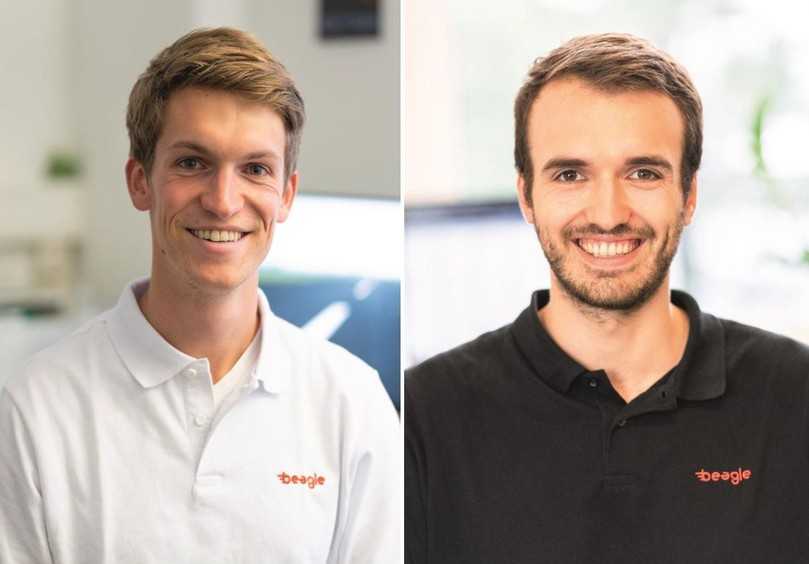 Autoren:
Oliver Lichtenstein (l.) ist Geschäftsführer und Mitja Wittersheim COO der Beagle Systems GmbH. Das 2019 gegründete Unternehmen ist spezialisiert auf die Durchführung von Langstreckenflügen per Drohne, beispielsweise zur Überwachung von Infrastrukturanlagen wie Stromnetze und zu Transportzwecken. Beagle Systems baut sämtliche Drohnen für die oft sehr spezifischen Aufgaben selbst und bietet deren Einsatz als Dienstleistung an. | Foto: Beagle Systems Autoren:
Oliver Lichtenstein (l.) ist Geschäftsführer und Mitja Wittersheim COO der Beagle Systems GmbH. Das 2019 gegründete Unternehmen ist spezialisiert auf die Durchführung von Langstreckenflügen per Drohne, beispielsweise zur Überwachung von Infrastrukturanlagen wie Stromnetze und zu Transportzwecken. Beagle Systems baut sämtliche Drohnen für die oft sehr spezifischen Aufgaben selbst und bietet deren Einsatz als Dienstleistung an. | Foto: Beagle Systems