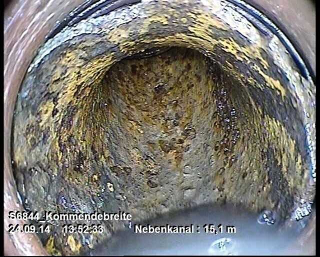 Bild der Sehenden Nordseedüse: Materialwechsel | Foto: Canal-Control+Clean Bild der Sehenden Nordseedüse: Materialwechsel | Foto: Canal-Control+Clean