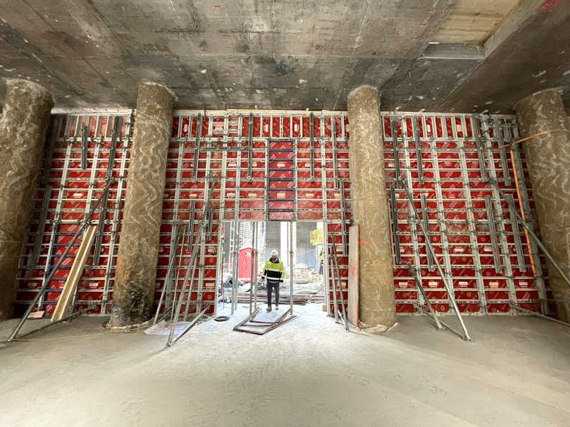 Imposant: Eine aussteifende Wand erreichte Dimensionen von 12 Metern Länge, 6 Metern Höhe und einer Stärke von 85 Zentimetern. | Foto: Ringer GmbH Imposant: Eine aussteifende Wand erreichte Dimensionen von 12 Metern Länge, 6 Metern Höhe und einer Stärke von 85 Zentimetern. | Foto: Ringer GmbH