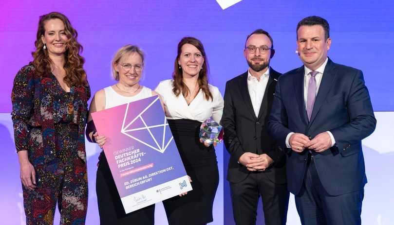 Züblin erhält den deutschen Fachkräftepreis in der Kategorie „Fachkräftezuwanderung" V.l.n.r.: Nina Strasser (Mitglied der Jury), Ines Kathe (Züblin Bereich Erfurt), Tetyana Rudenok (Personaldisponentin), Robert Frank (technischer Bereichsleiter), Hubertus Heil (Bundesarbeitsminister) | Foto: Züblin Züblin erhält den deutschen Fachkräftepreis in der Kategorie „Fachkräftezuwanderung" V.l.n.r.: Nina Strasser (Mitglied der Jury), Ines Kathe (Züblin Bereich Erfurt), Tetyana Rudenok (Personaldisponentin), Robert Frank (technischer Bereichsleiter), Hubertus Heil (Bundesarbeitsminister) | Foto: Züblin