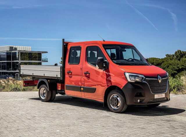 Der Renault Master zeigt sich mit neuem Gesicht. Ihn gibt es auch als E-Modell und bald eine Version mit Brennstoffzellen. | Foto: Renault Der Renault Master zeigt sich mit neuem Gesicht. Ihn gibt es auch als E-Modell und bald eine Version mit Brennstoffzellen. | Foto: Renault