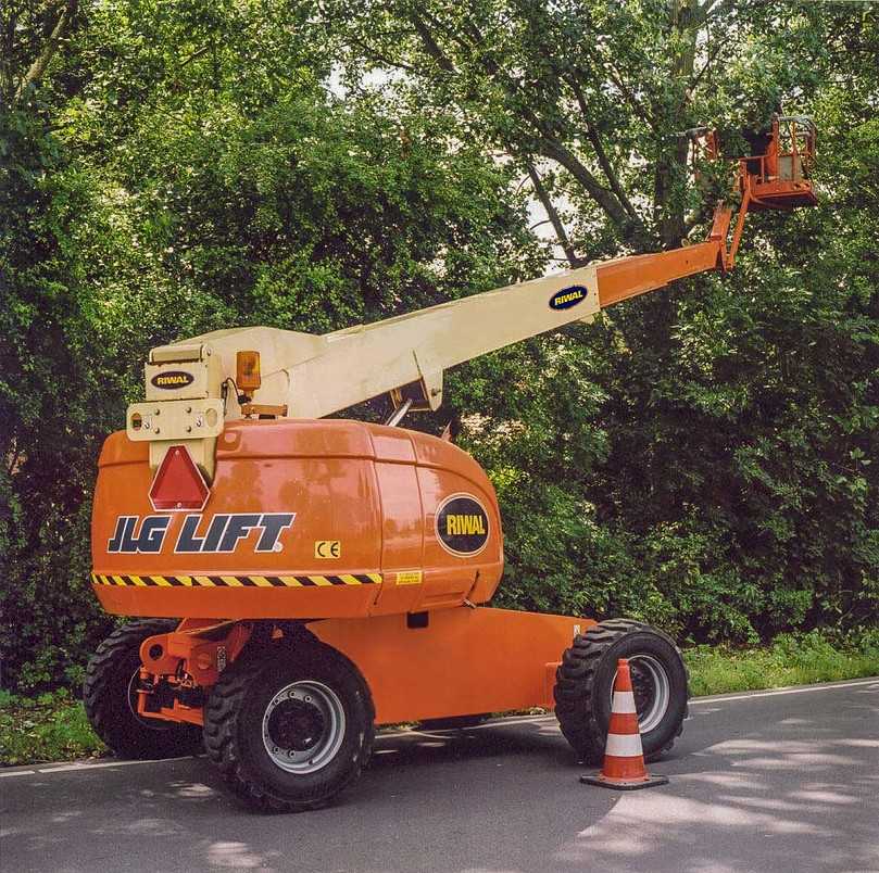 Riwal bietet Gelenkteleskope bis zu einer Arbeitshöhe von 26 Meter und einer abgewinkelten Reichweite von bis zu 13 Meter. | Foto: Riwal Riwal bietet Gelenkteleskope bis zu einer Arbeitshöhe von 26 Meter und einer abgewinkelten Reichweite von bis zu 13 Meter. | Foto: Riwal