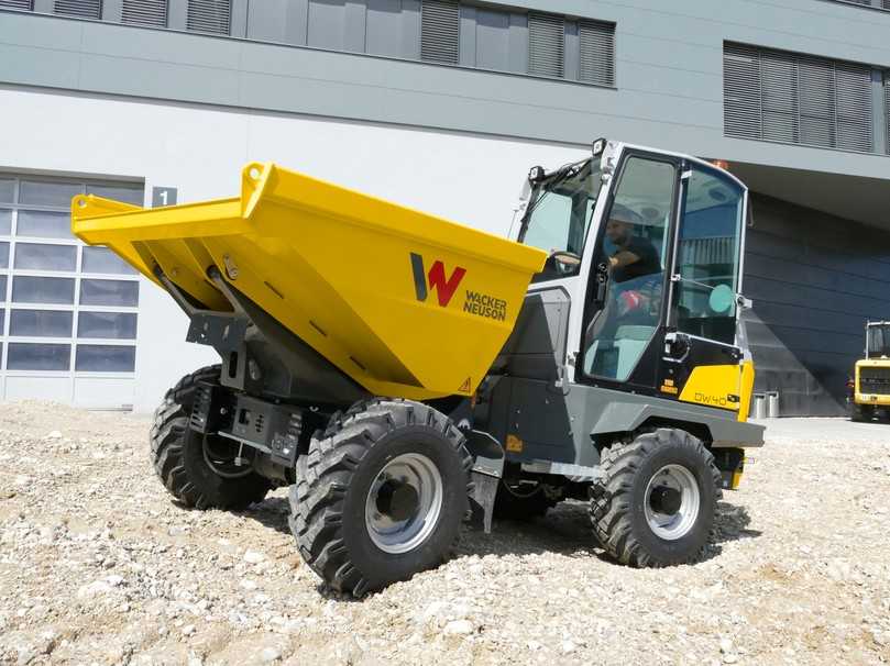 Der 4-Tonnen-Raddumper DW40 ist neu im Sortiment von Wacker Neuson. Neue Produkte sind ein Eckpfeiler der Wachstumsstrategie des Konzerns. | Foto: Wacker Neuson Der 4-Tonnen-Raddumper DW40 ist neu im Sortiment von Wacker Neuson. Neue Produkte sind ein Eckpfeiler der Wachstumsstrategie des Konzerns. | Foto: Wacker Neuson