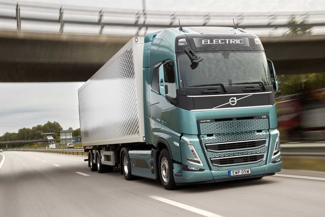 E-Lkw: Volvo meldet Marktführerschaft bei schweren Elektro-Lkw E-Lkw: Volvo meldet Marktführerschaft bei schweren Elektro-Lkw