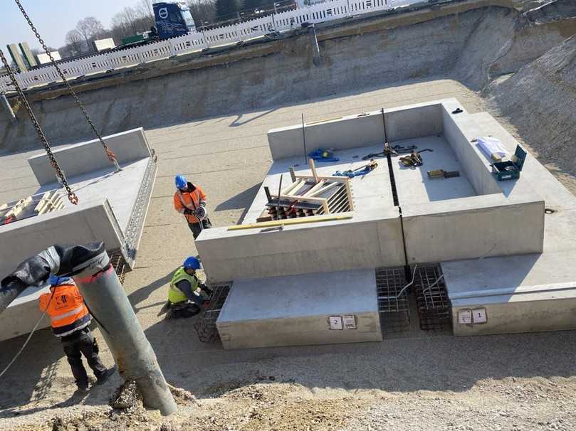 Die vorproduzierten Elemente ermöglichen einen sehr schnellen Einbau auf der Baustelle, sind passgenau und zuverlässig und bieten schnell einen guten Schutz gegen das Eindringen von Wasser. | Foto: Fahrner Bauunternehmung GmbH Die vorproduzierten Elemente ermöglichen einen sehr schnellen Einbau auf der Baustelle, sind passgenau und zuverlässig und bieten schnell einen guten Schutz gegen das Eindringen von Wasser. | Foto: Fahrner Bauunternehmung GmbH