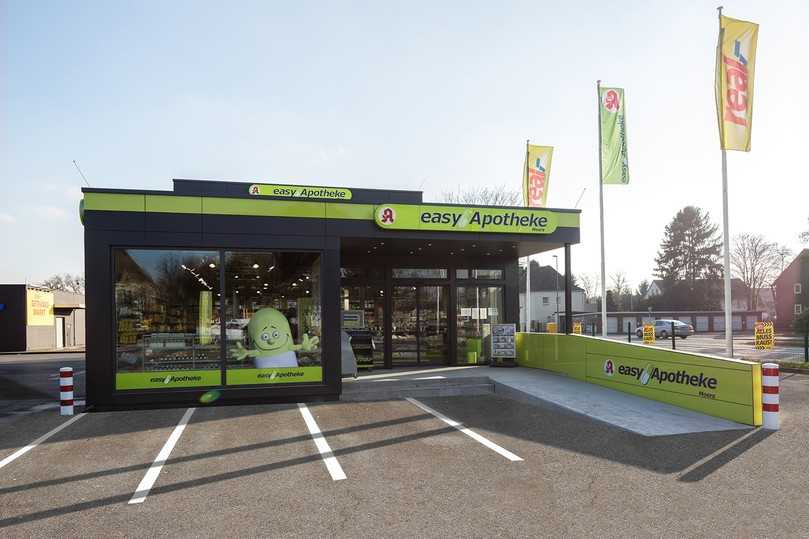 Beispiel aus Moers in NRW: Die EasyApotheke ist erweiterbar, kann woanders neu aufgebaut werden – und lässt sich leicht wieder abbauen. | Foto: Algeco Beispiel aus Moers in NRW: Die EasyApotheke ist erweiterbar, kann woanders neu aufgebaut werden – und lässt sich leicht wieder abbauen. | Foto: Algeco