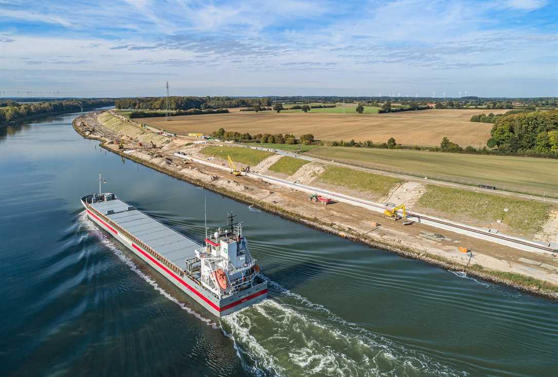 Sicherung der Böschung am Nord-Ostsee-Kanal Sicherung der Böschung am Nord-Ostsee-Kanal