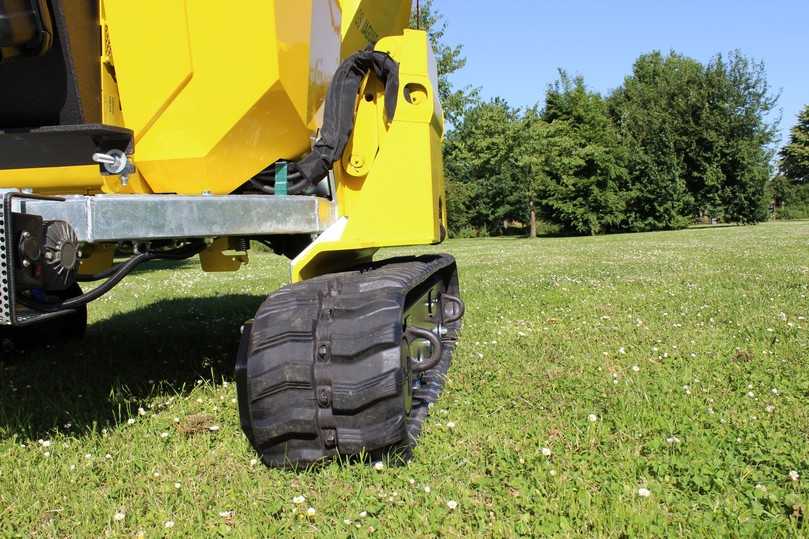 Das Raupenfahrwerk verleiht dem GS/JAGUAR D SR-TK sicheren Stand und verringert die Bodenlast. | Foto: TS Industrie Das Raupenfahrwerk verleiht dem GS/JAGUAR D SR-TK sicheren Stand und verringert die Bodenlast. | Foto: TS Industrie