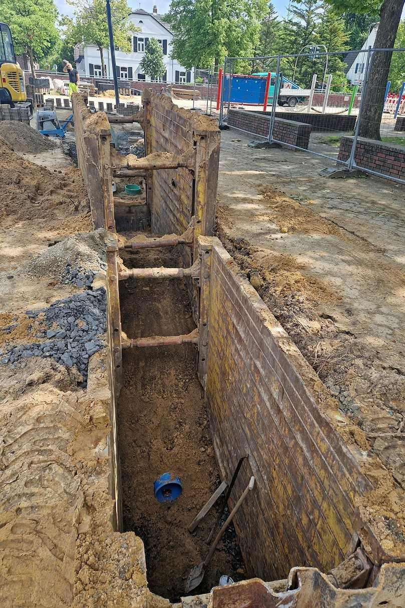 Aufgrund der eindeutigen farblichen Kennzeichnung ist das blaue HS-Kanalrohrsystem auch nach Jahren noch als Regenwasserkanal zu erkennen. | Foto: Funke Kunststoffe Aufgrund der eindeutigen farblichen Kennzeichnung ist das blaue HS-Kanalrohrsystem auch nach Jahren noch als Regenwasserkanal zu erkennen. | Foto: Funke Kunststoffe