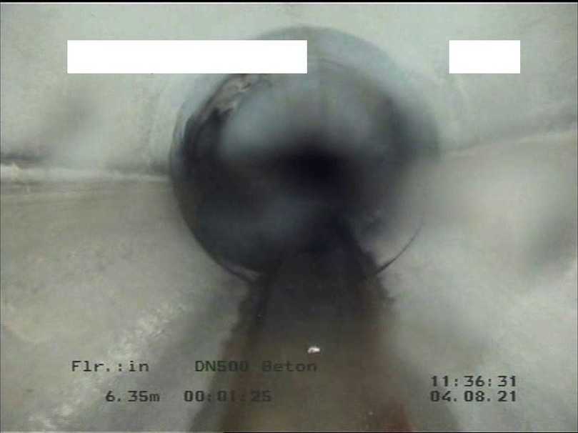 Abbildung 10: durch Wassertropfen auf der Linse beeinträchtigte Optik – das menschliche Auge kann Objekte wie bspw. den Anschluss am linken Kämpfer dennoch ausmachen | Foto: ISAS GmbH Abbildung 10: durch Wassertropfen auf der Linse beeinträchtigte Optik – das menschliche Auge kann Objekte wie bspw. den Anschluss am linken Kämpfer dennoch ausmachen | Foto: ISAS GmbH