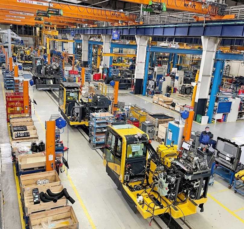 In dem Werk in Hannover werden Radlader und Mobilbagger produziert. | Foto: Baublatt Österreich In dem Werk in Hannover werden Radlader und Mobilbagger produziert. | Foto: Baublatt Österreich