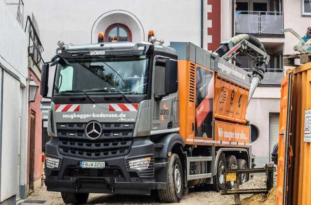 Saugbagger schützen die Infrastruktur Saugbagger schützen die Infrastruktur