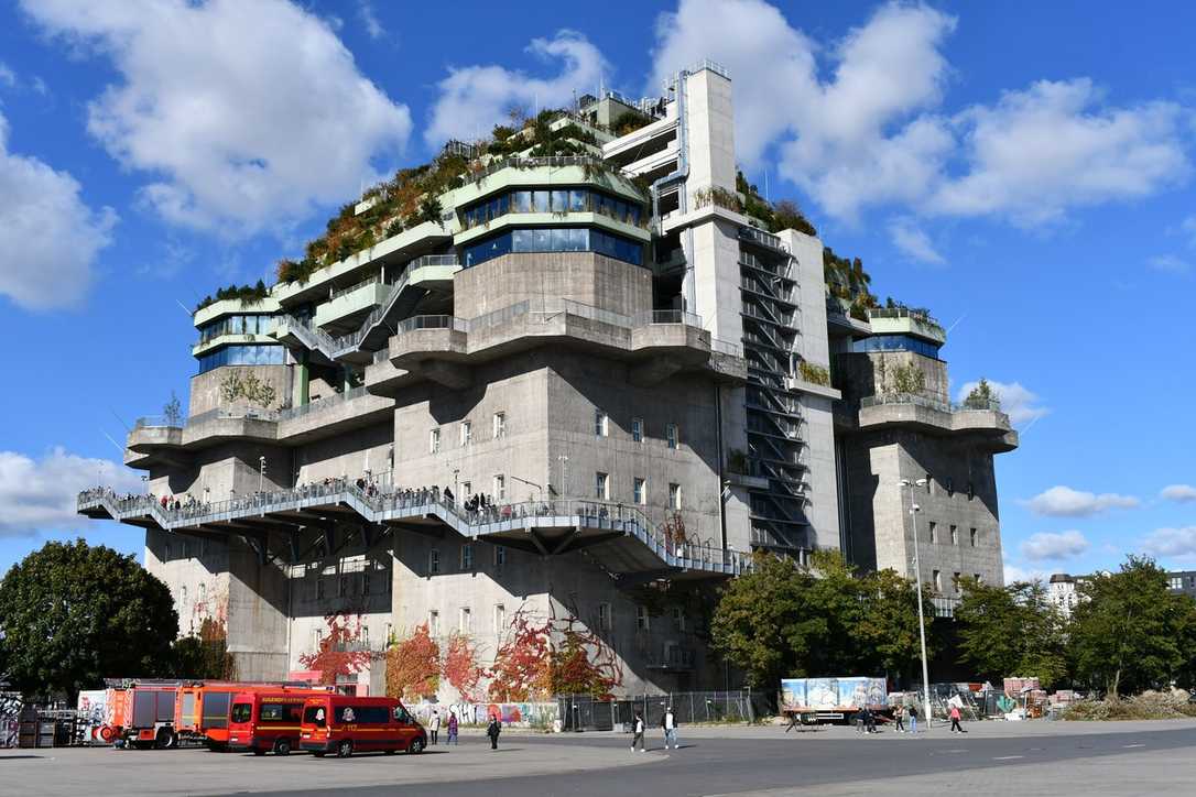 Immobilien-Oscar für grünen Bunker auf St. Pauli Immobilien-Oscar für grünen Bunker auf St. Pauli
