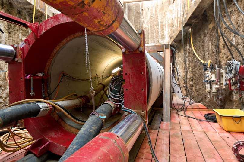 Blick in die ersten eingebauten Vortriebsrohre | Foto: Sonntag Bau Blick in die ersten eingebauten Vortriebsrohre | Foto: Sonntag Bau