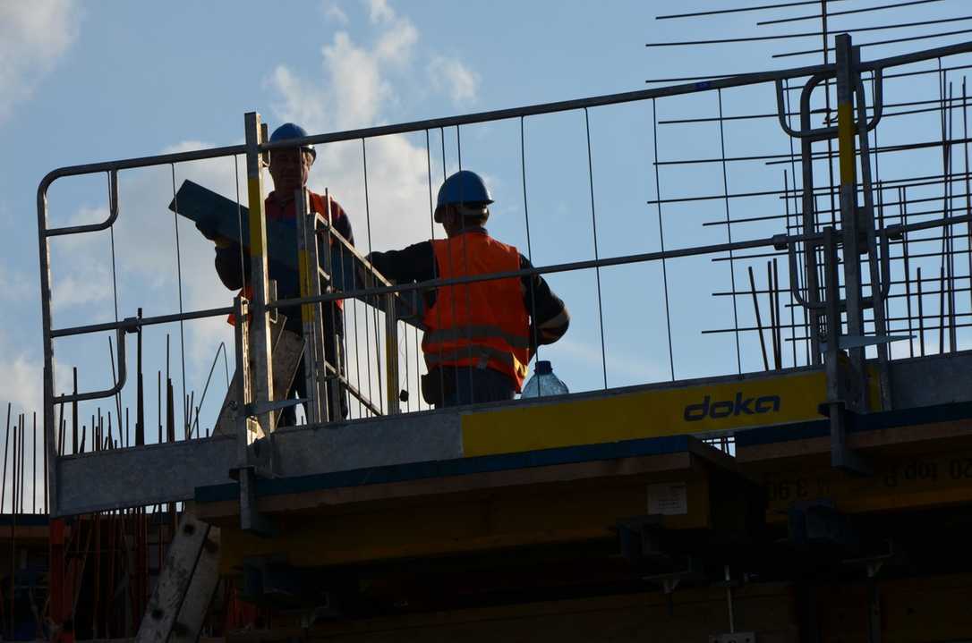 Tarifvertrag Baugewerbe: Lohnerhöhungen 2025/2026 für Bau-Beschäftigte und Azubis Tarifvertrag Baugewerbe: Lohnerhöhungen 2025/2026 für Bau-Beschäftigte und Azubis