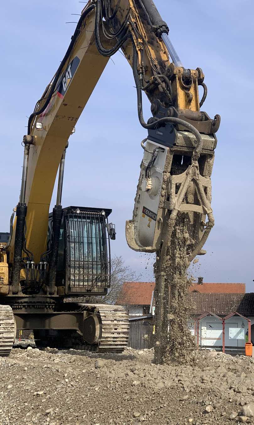 Die Antriebseinheit einer KSI-Mischfräse: Kemsolid bietet aktuell zwei Baugrößen für Bagger von 40 bis 120 t Einsatzgewicht. | Foto: Kemsolid Die Antriebseinheit einer KSI-Mischfräse: Kemsolid bietet aktuell zwei Baugrößen für Bagger von 40 bis 120 t Einsatzgewicht. | Foto: Kemsolid