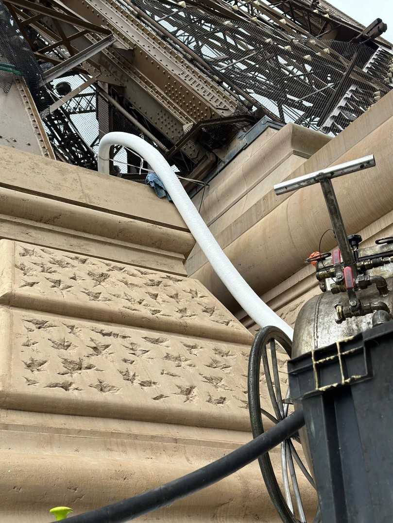 Da dass Aufbrechen der Stützsäule selbstverständlich keine Option war, wurde die Sanierung auf anderem Wege bewältigt. | Foto: Brawo Systems Da dass Aufbrechen der Stützsäule selbstverständlich keine Option war, wurde die Sanierung auf anderem Wege bewältigt. | Foto: Brawo Systems