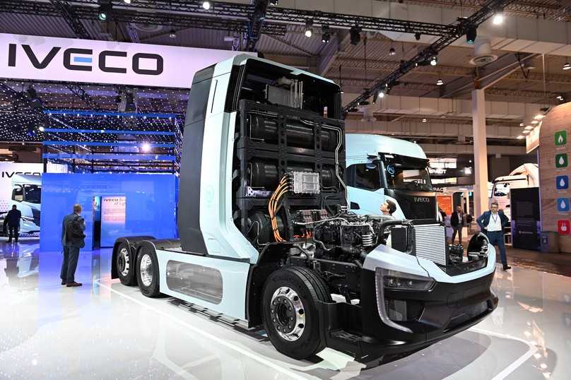 Hybrid-Prototyp Iveco S-Way mit Cursor 9 H2-Motor | Foto: QUATEX Hybrid-Prototyp Iveco S-Way mit Cursor 9 H2-Motor | Foto: QUATEX