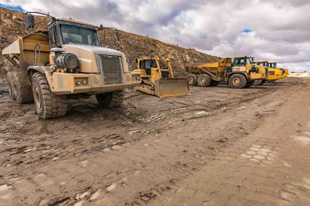 Baumaschinenindustrie drohen 2024 wegen schwachem Auftragseingang Umsatzverluste Baumaschinenindustrie drohen 2024 wegen schwachem Auftragseingang Umsatzverluste