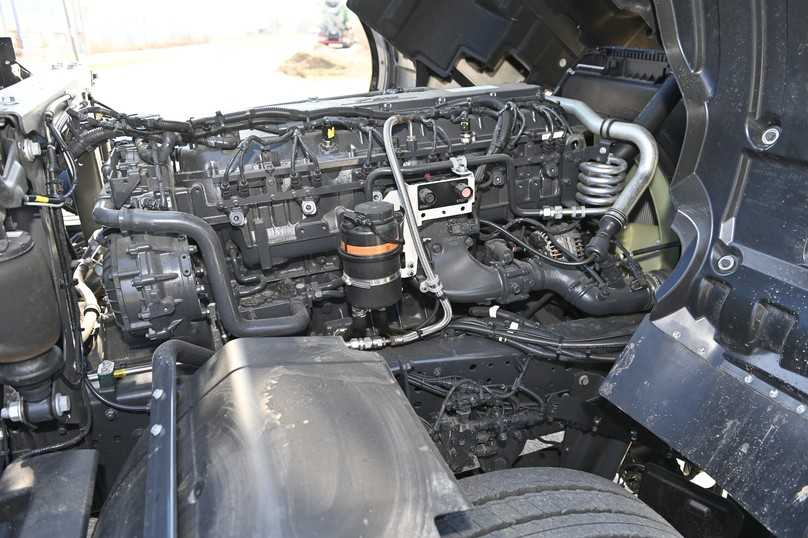 Für den Antrieb beim Iveco S-Way sorgt ein 460 PS starker Gasmotor der Emissionsstufe Euro 6 Step E. | Foto: Iveco Für den Antrieb beim Iveco S-Way sorgt ein 460 PS starker Gasmotor der Emissionsstufe Euro 6 Step E. | Foto: Iveco