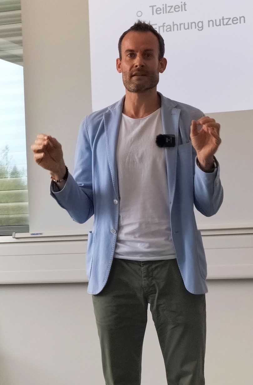 Alexander Jung gab Impulse zur Vermeidung von Personalmangel. | Foto: B_I/Valdix Alexander Jung gab Impulse zur Vermeidung von Personalmangel. | Foto: B_I/Valdix