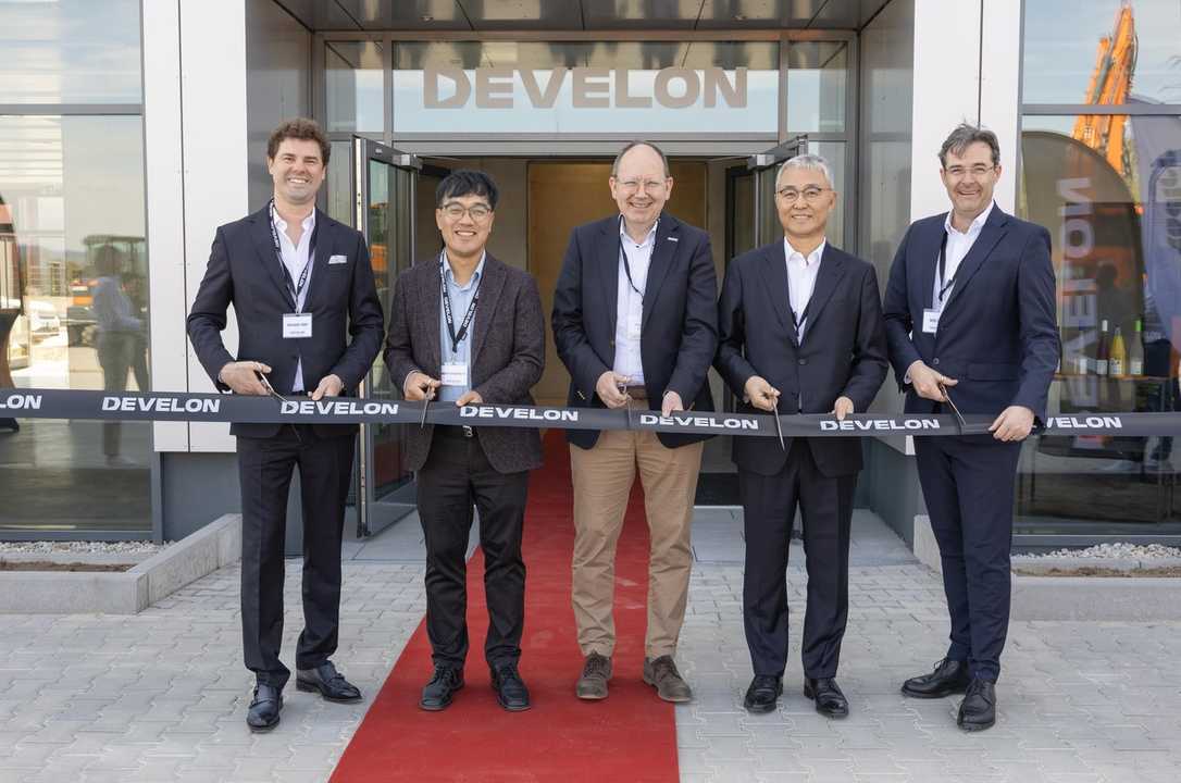 Develon eröffnet Vertriebs- und Servicezentrum in Mannheim Develon eröffnet Vertriebs- und Servicezentrum in Mannheim