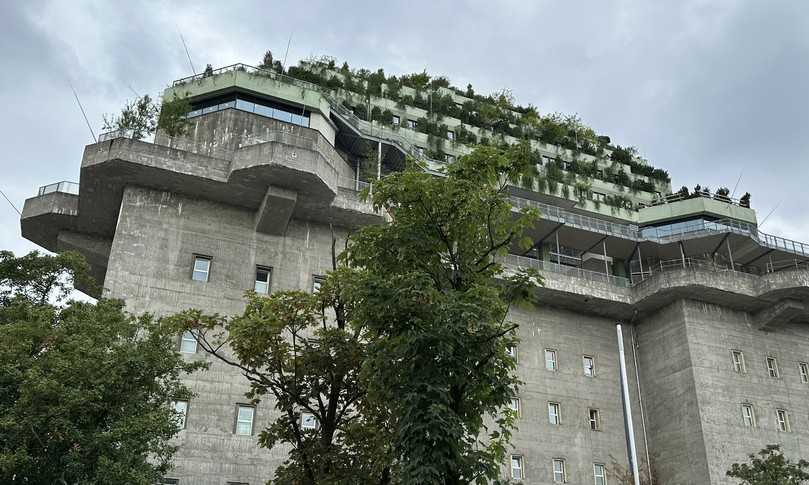 Der 1942 erbaute Hochbunker zählt zu den größten Bunkerbauten, die jemals in Deutschland errichtet wurden. | Foto: ACO GmbH Der 1942 erbaute Hochbunker zählt zu den größten Bunkerbauten, die jemals in Deutschland errichtet wurden. | Foto: ACO GmbH