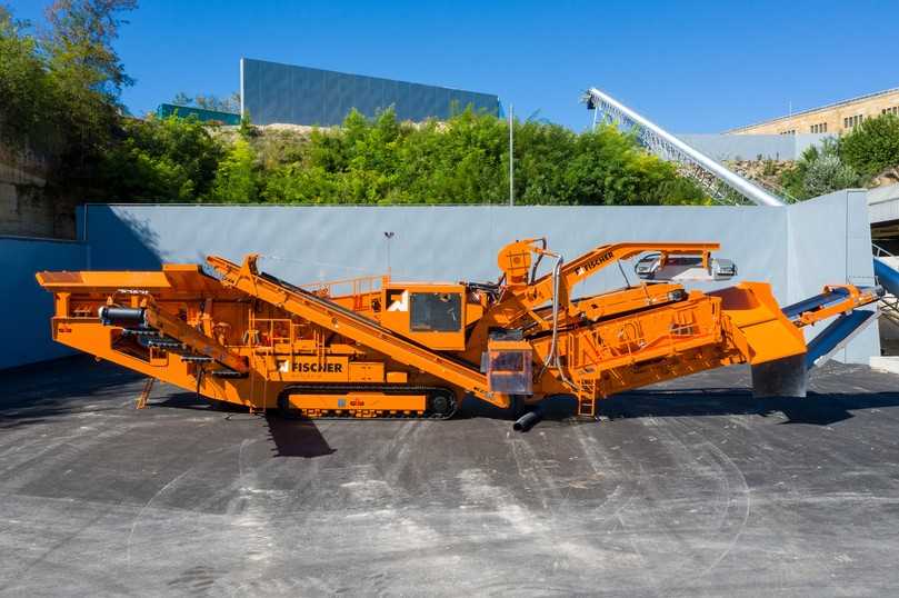 “E” bedeutet: elektrische Brech- und Siebanlage. | Foto: Gipo AG; Thomas Einberger, argum “E” bedeutet: elektrische Brech- und Siebanlage. | Foto: Gipo AG; Thomas Einberger, argum