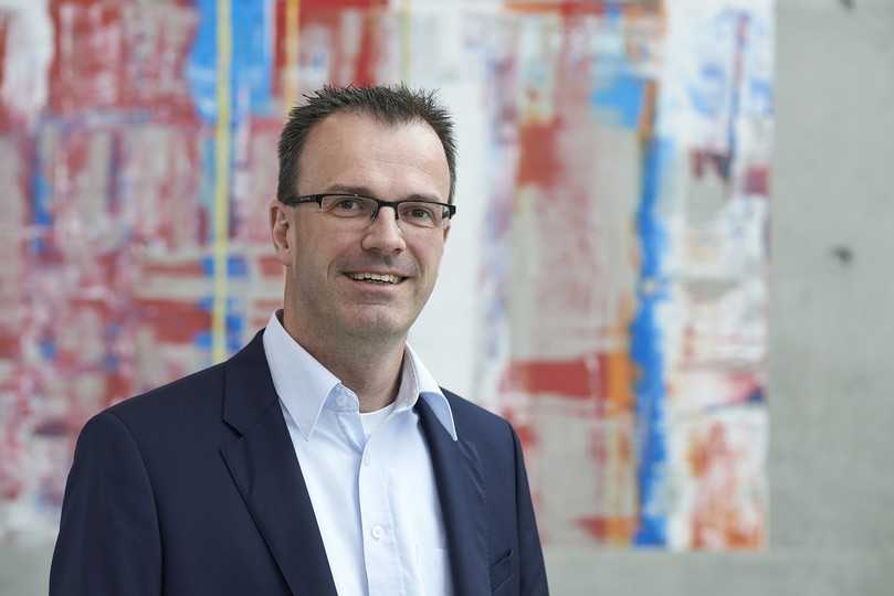 Prof. Dr. Markus Weber: „Ich halte die aktuelle rechtliche Situation für den Gedanken des Recyclings für sehr hinderlich, denn unter anderem der Flüssigboden erfüllt neben anderen aufbereiteten Baustoffen die Qualitätsanforderungen nicht nur aus umweltrechtlicher Sicht, sondern auch aus technischer Sicht.“ | Foto: RAL Gütegemeinschaft Flüssigboden Prof. Dr. Markus Weber: „Ich halte die aktuelle rechtliche Situation für den Gedanken des Recyclings für sehr hinderlich, denn unter anderem der Flüssigboden erfüllt neben anderen aufbereiteten Baustoffen die Qualitätsanforderungen nicht nur aus umweltrechtlicher Sicht, sondern auch aus technischer Sicht.“ | Foto: RAL Gütegemeinschaft Flüssigboden