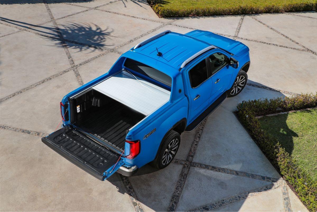 Das Frachtabteil nennt sich Cargo-Box und schluckt auch eine Europalette quer. | Foto: Volkswagen