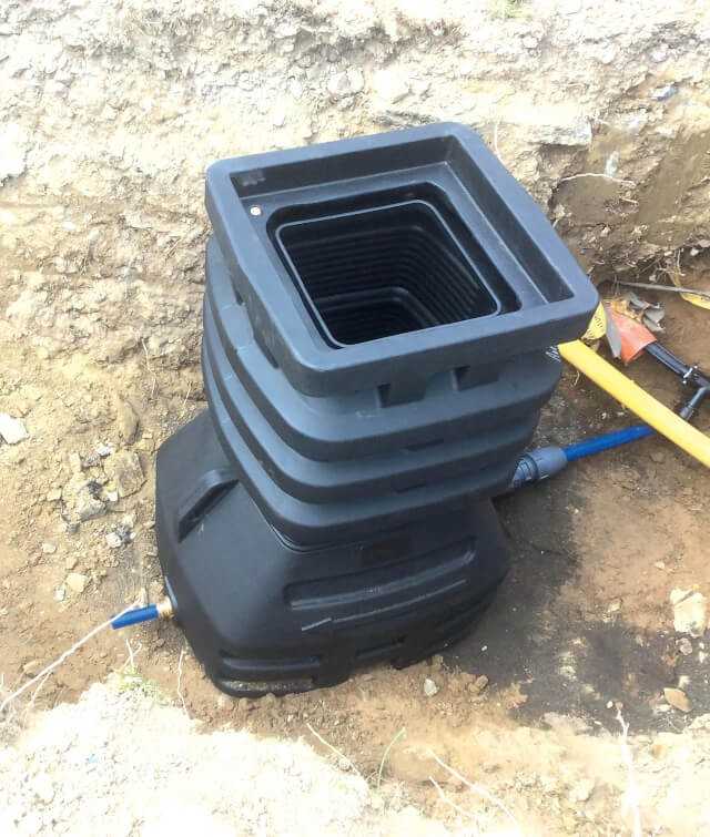 Plasson-Wasserzähler-Schächte außerhalb von Gebäuden Plasson-Wasserzähler-Schächte außerhalb von Gebäuden
