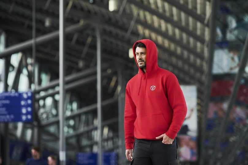 Auf der bauma zeigt Textildienstleister Mewa seine neuen Kollektionen - der Hoody könnte in München nützlich werden. | Foto: Mewa Auf der bauma zeigt Textildienstleister Mewa seine neuen Kollektionen - der Hoody könnte in München nützlich werden. | Foto: Mewa