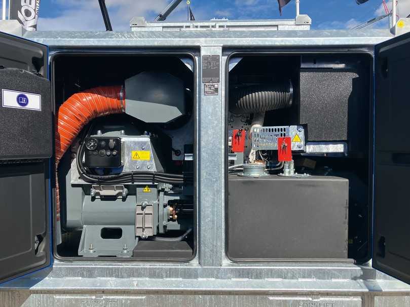 In der kompakten Einheit wirken zwei Motoren: ein Diesel und ein Elektromotor. | Foto: Walter Clausen In der kompakten Einheit wirken zwei Motoren: ein Diesel und ein Elektromotor. | Foto: Walter Clausen