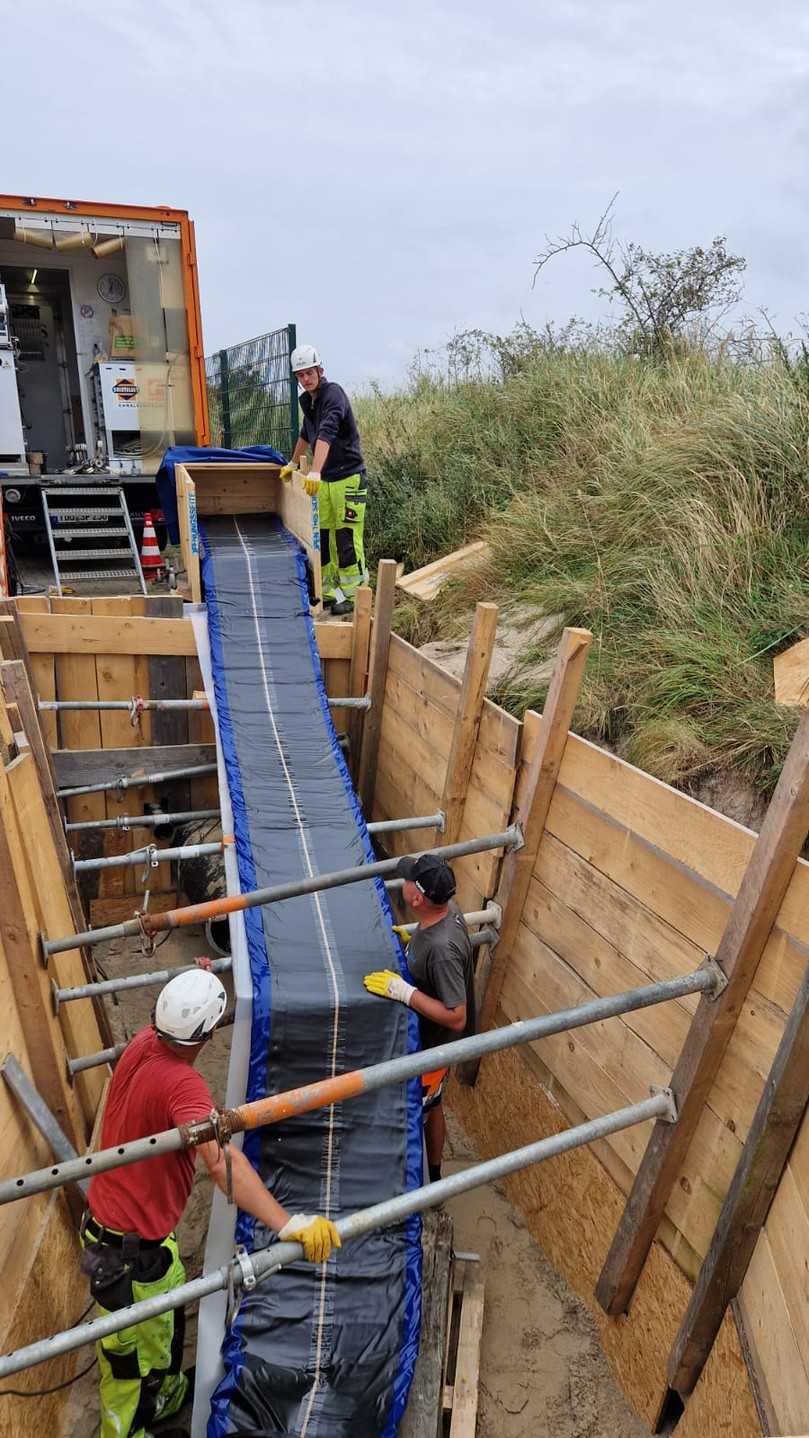In drei Bauabschnitten sanierte Swietelsky-Faber die Abwasserdruckleitungen mit dem Druckleitungsliner Alphaliner PN von RelineEurope. Dabei wurde ein Liner DN 450 PN 10 eingezogen. | Foto: Swietelsky-Faber